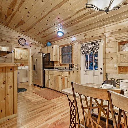 Broken Bow Starlight Cabin With Private Hot Tub! Экстерьер фото
