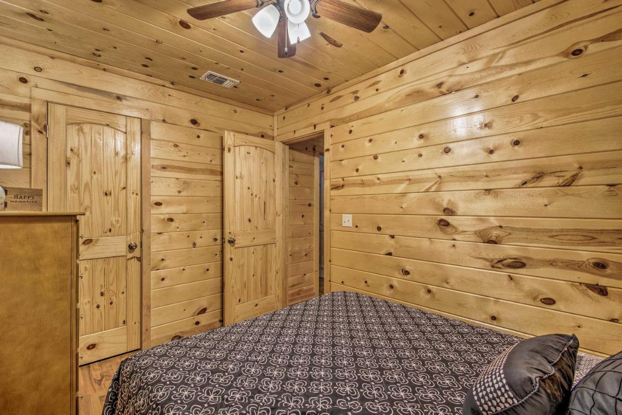 Broken Bow Starlight Cabin With Private Hot Tub! Экстерьер фото